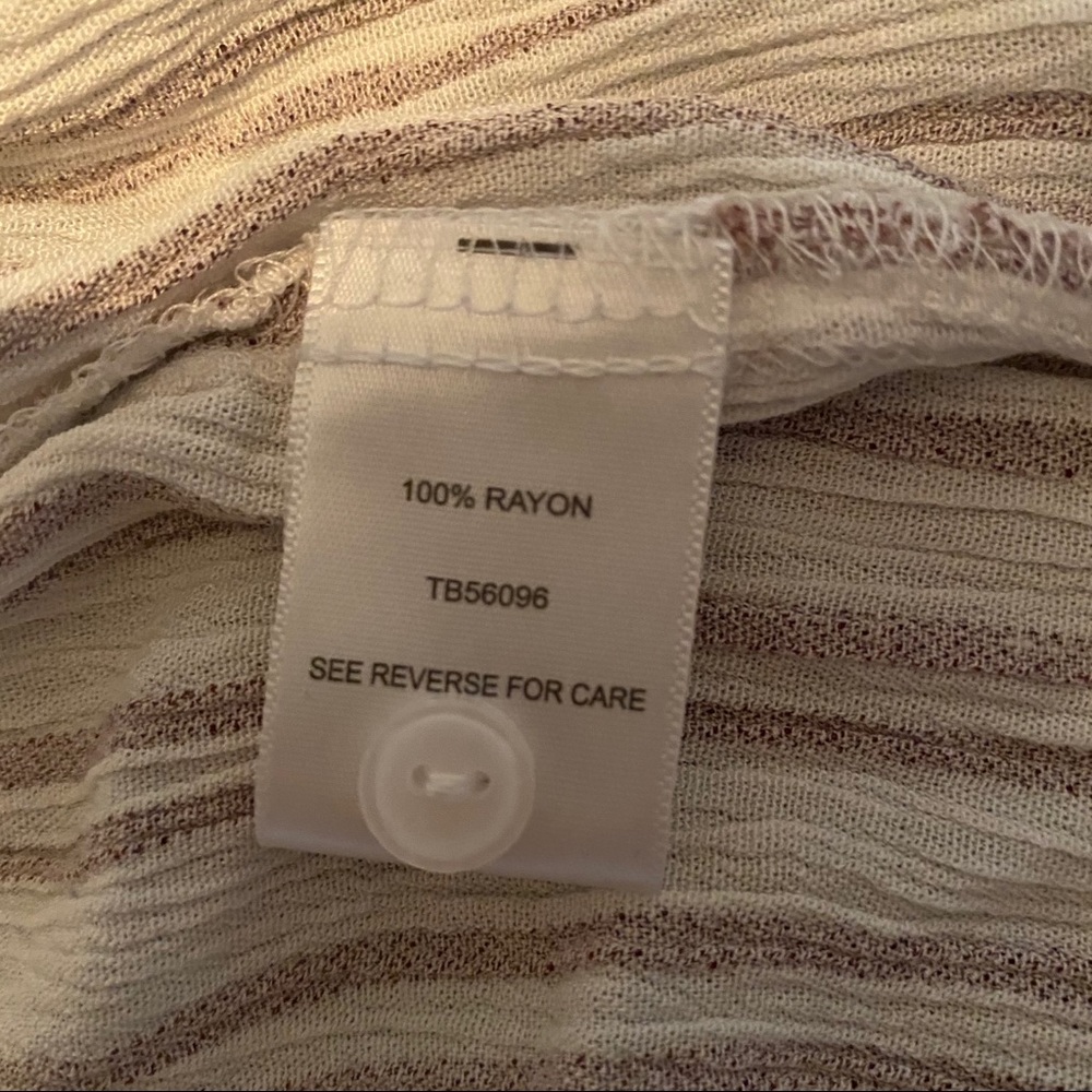 Button Up! - Picture 7 of 7